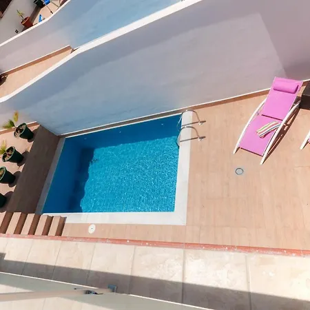 Villa Paradise - Lily Nerja